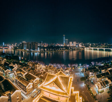柳州夜景窑埠古镇与城市天际线