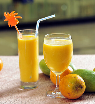 芒果鲜橙汁