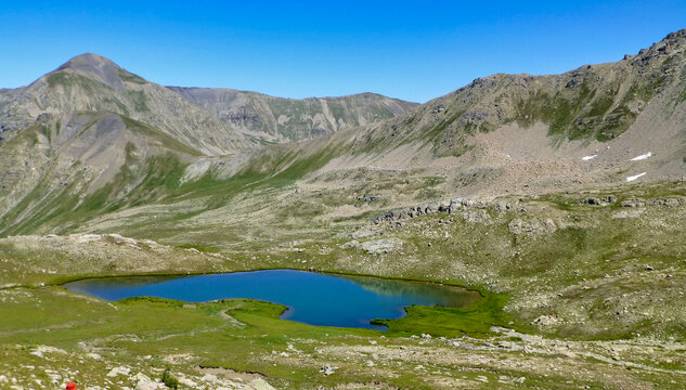 山水美景与湖泊