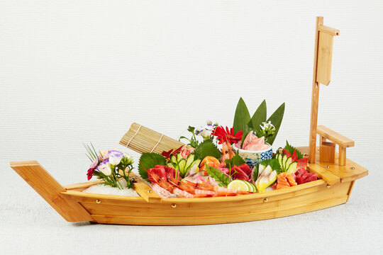 海鲜刺身船