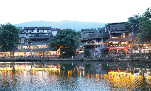 四川古镇夜景