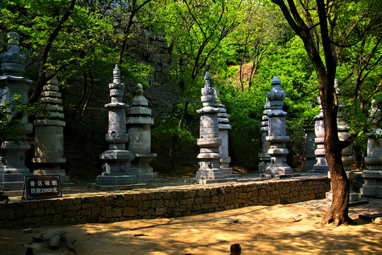 天津盘山塔林石塔