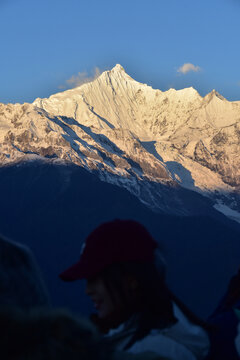 香格里拉梅里雪山日照金山