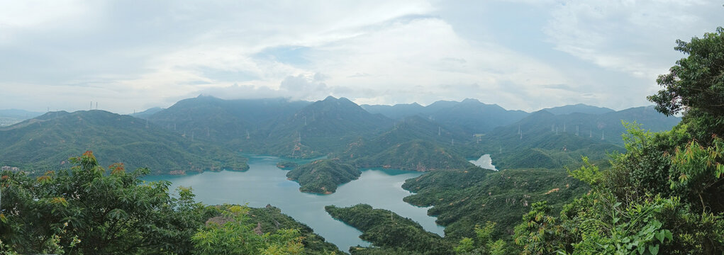 古兜山全景图