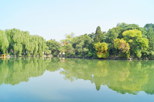 北京大学未名湖