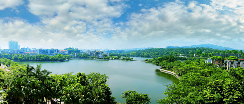 惠州城市白天白云西湖航拍图