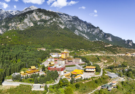 四川凉山木里大寺全景