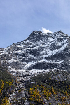 川西四姑娘山景区雪山