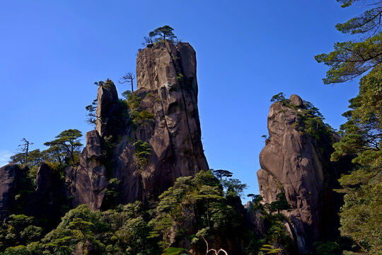 花岗岩山峰