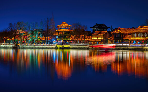 山东枣庄台儿庄古城夜景灯光秀