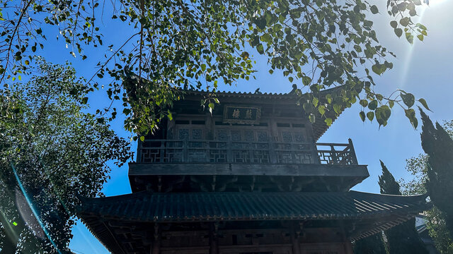 古建筑寺庙仰拍