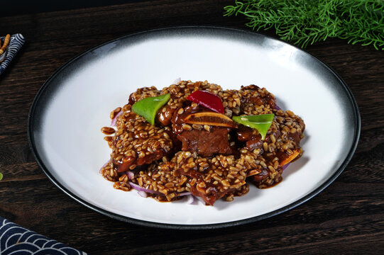 小麥燒牛仔骨