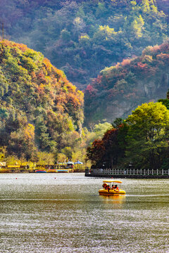 翠华山天池秋水