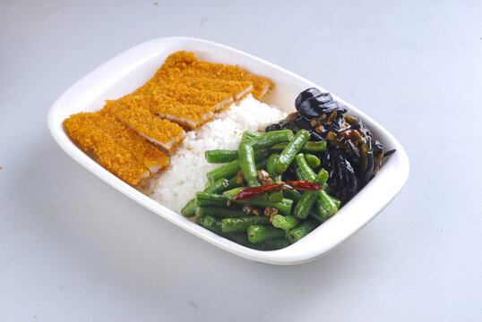 炸豬排套餐飯
