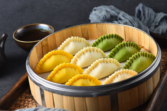 三色蒸餃