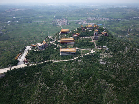 航拍山东枣庄石榴园之大光明寺