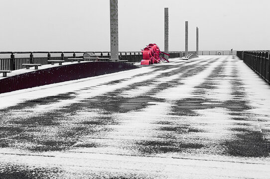 码头雪景