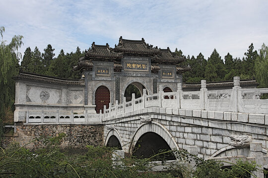 花洲书院侧景