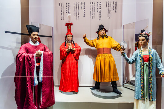 中国国家博物馆的元代服饰
