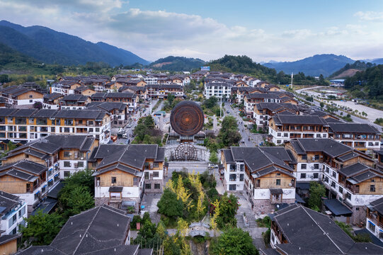 航拍贵州村寨民居全景