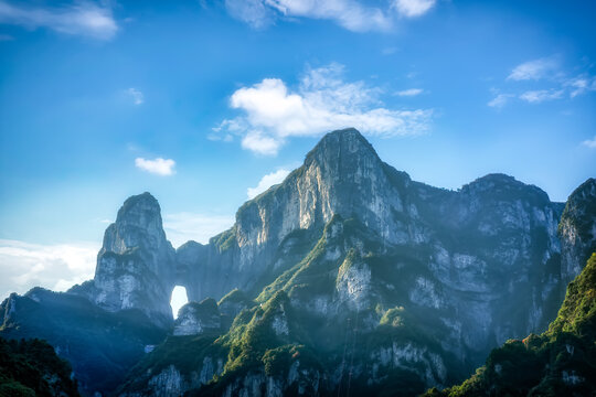 张家界天门山洞