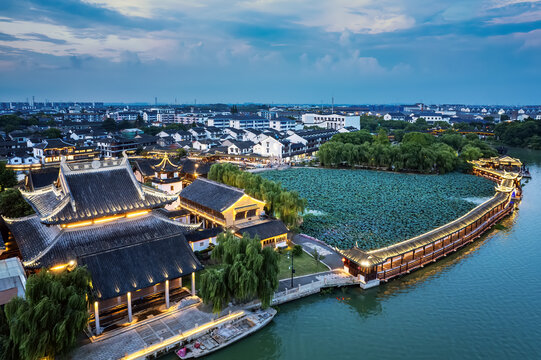 航拍锦溪古镇夜景