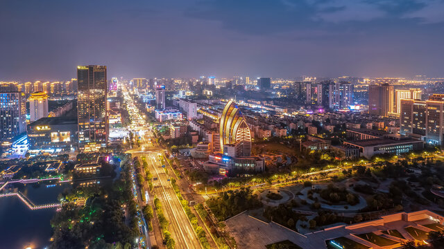 航拍盐城聚龙湖畔城市景观夜景