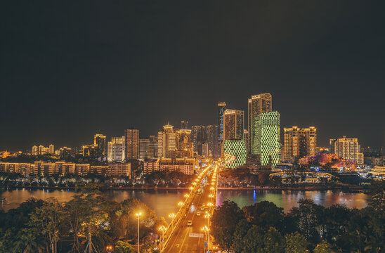 柳州城市夜景柳江大桥与风晴港