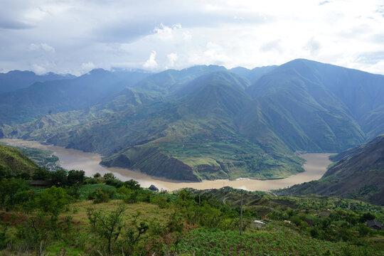 金沙江风景