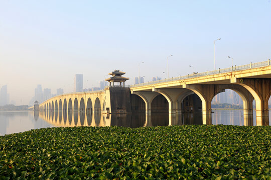 武汉汉阳墨水湖大桥