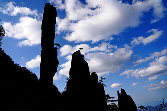 三清山主峰剪影