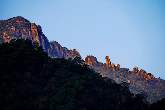 三清山晨光