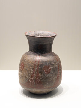 大汶口文化彩陶壶