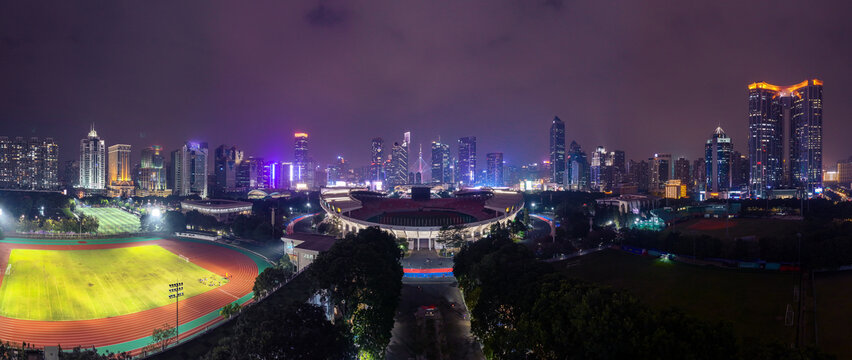 广州中轴线灯光秀夜景