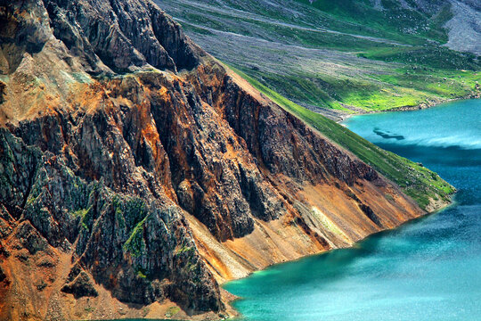 长白山天池火山口