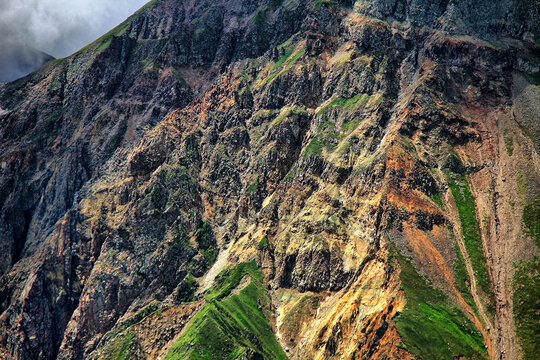 长白山天池火山口山峰