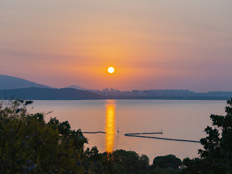 太湖日出