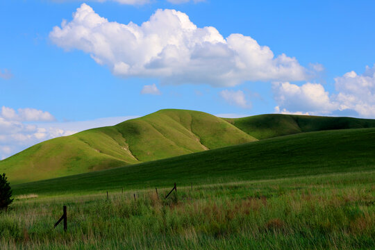 锡林郭勒草原山地