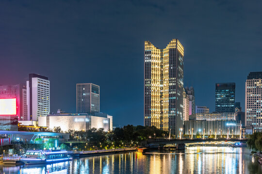 杭州运河两岸夜景