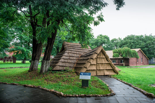 新乐遗址半地穴建筑复原