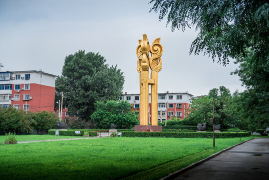 沈阳新乐遗址太阳鸟雕塑