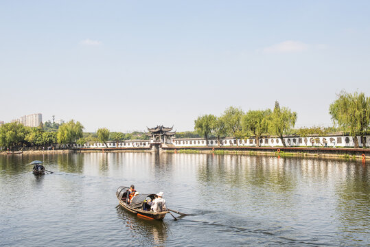 绍兴东湖景区