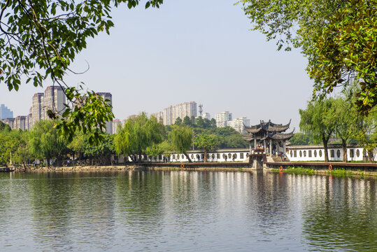 绍兴东湖景区