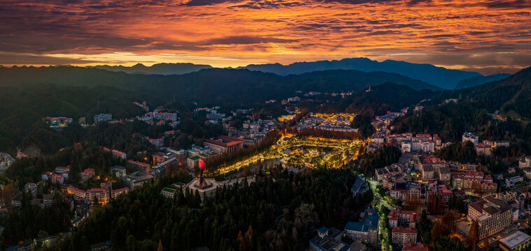 江西吉安井冈山茨坪夜景全景