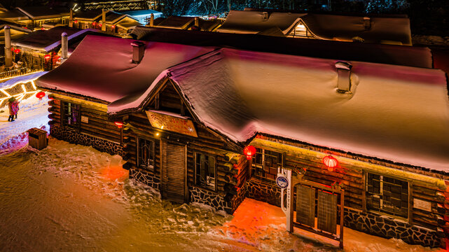 中国雪乡雪后夜晚街景