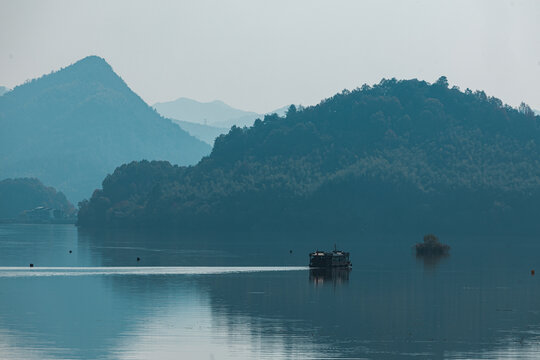 杭州青山湖水上森林公园