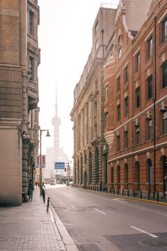 上海北京东路与道路两侧历史建筑