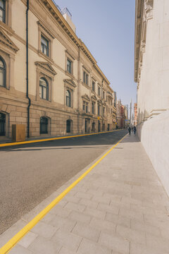 上海万国建筑博览群间的道路街景