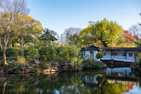 园林秋景