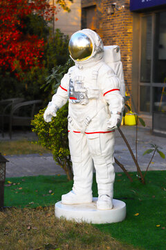宇航员雕像